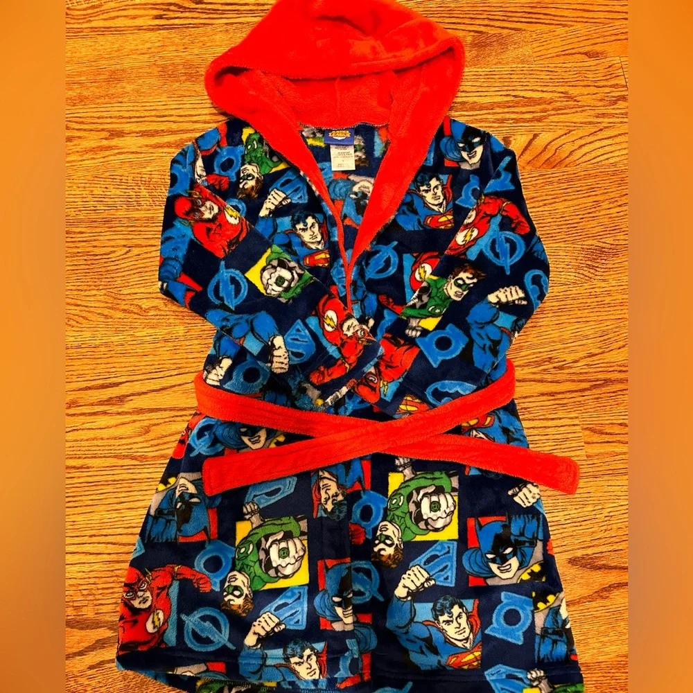 Superhero Cozy Robe - Picture 1 of 2
